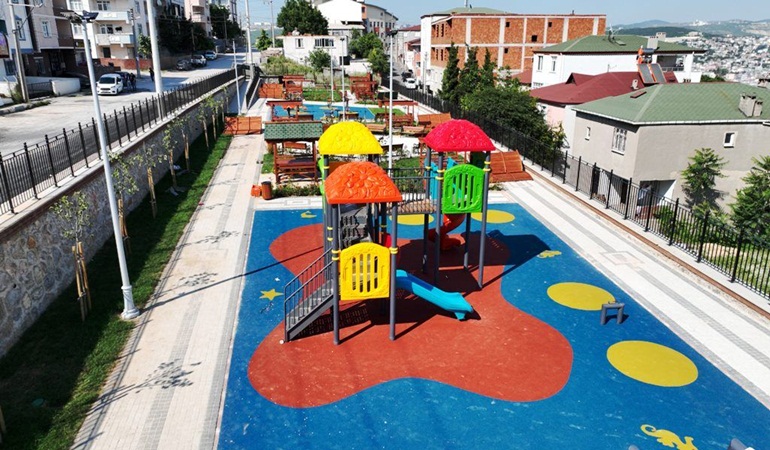 Diliskeleli çocuklar parklarına kavuştu