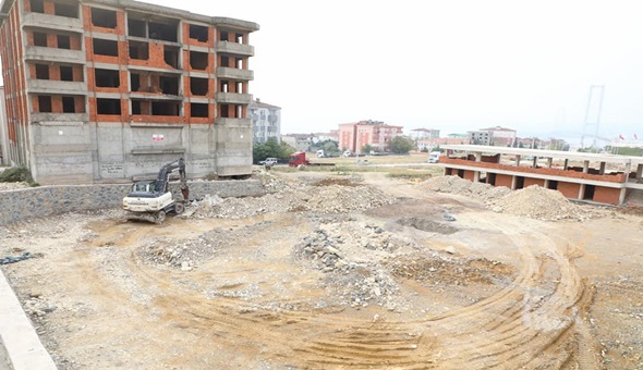 Diliskelesi halı saha ve sosyal tesis inşaatı başladı