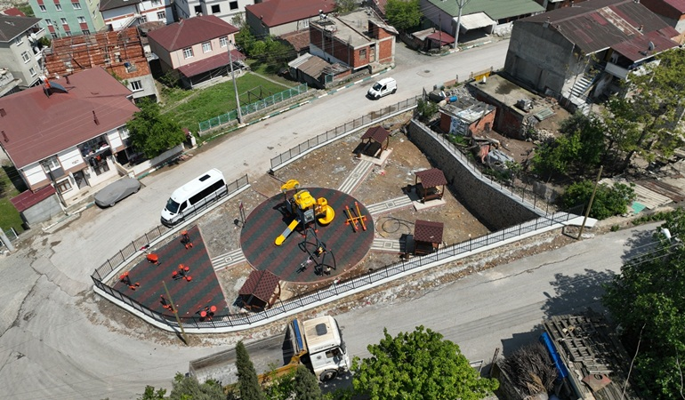 Dilovalı minikler yeni parklarına kavuşuyor 