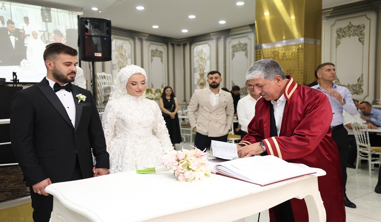 Dilovalılar bu düğünde buluştu!