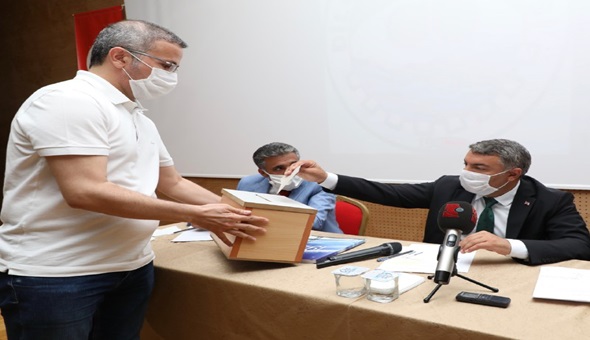 Dilovası Belediye Meclisi’nde komisyon üyeleri belli oldu