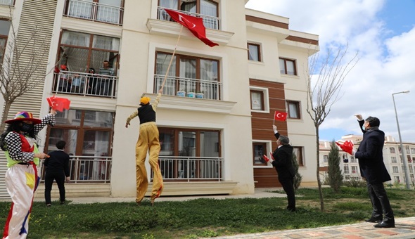 Dilovası Belediyesi 23 Nisan coşkusunu evlere taşıdı!