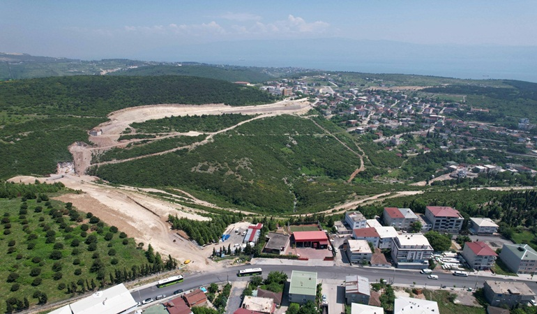 Dilovası Devlet Hastanesi bağlantı yolu ilerliyor
