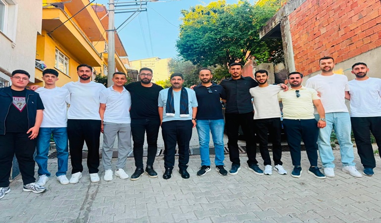 Dilovası Genç Fenerbahçeliler Derneği yöneticilerinden iş insanı Yıldırım’a ziyaret 
