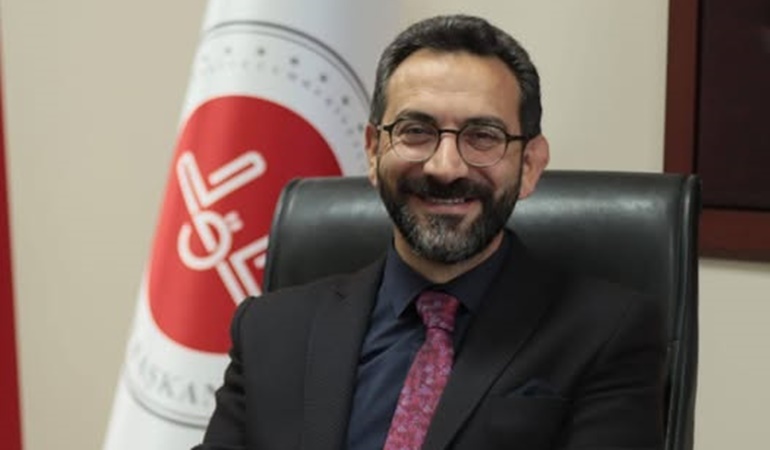 Dilovası İlçe Müftüsü İbrahim Köç, aşırı lüks tutkusu ile gündemde