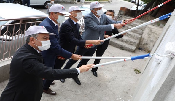 Dilovası'na renk, duvarlara güzellik geliyor