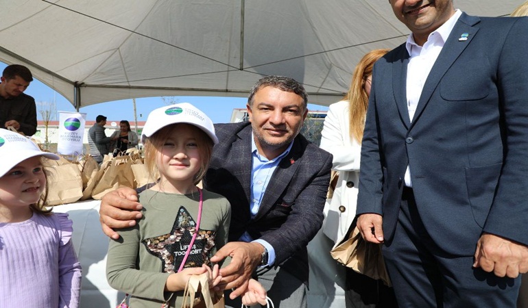 Dilovası’nda can dostlarla ilgili dikkat çeken tören