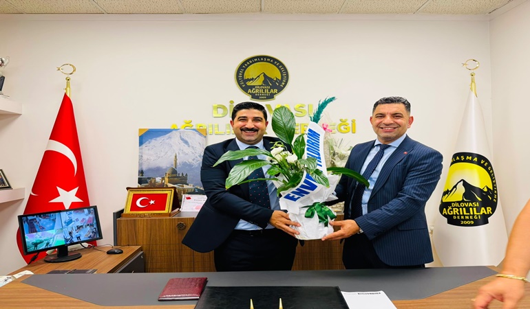 Dilovası’nda iş insanı Yıldırım’dan Ağrılılar Derneği’ne ziyaret