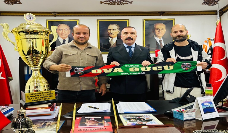 Dilovası’nda MHP’liler şampiyon takımı ağırladı