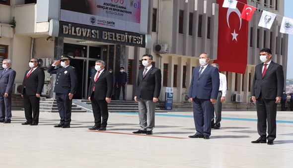 Dilovası’nda sosyal mesafeli anma töreni