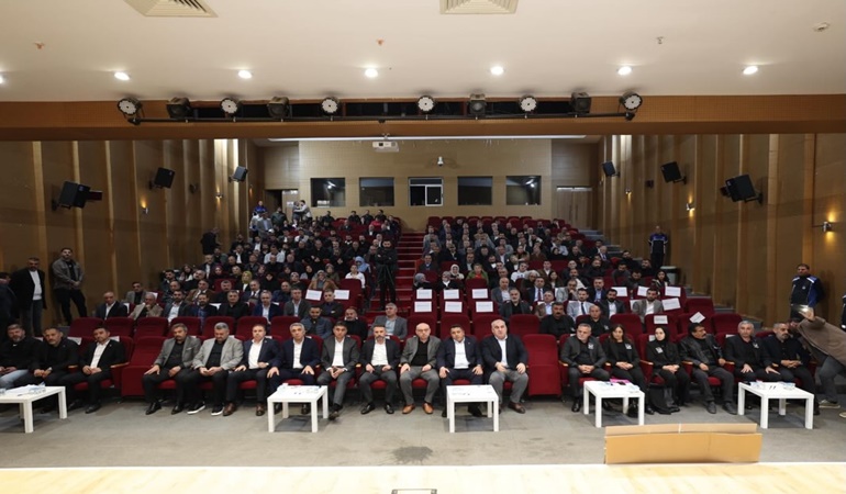 Dilovası’nda yılın son meclisi böyle geçti