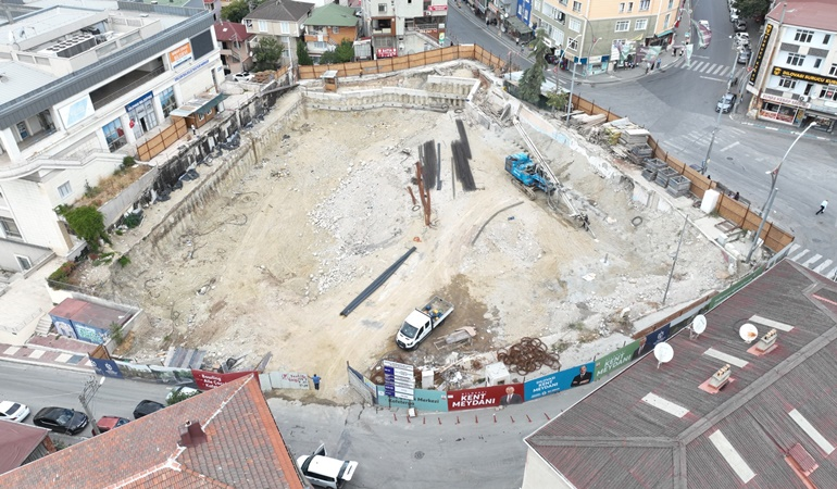 Dilovası’ndaki bu meydanda yok yok!