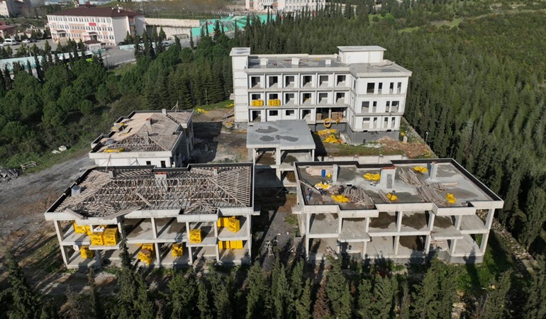 Dilovası´ndaki dev kompleks yükseliyor