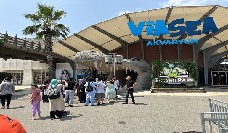 Dilovası’nın özel çocukları doyasıya eğlendiler