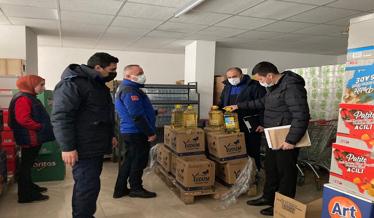 Dilovası zabıta ekipleri stokçuları affetmedi