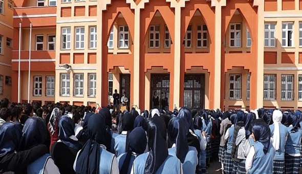 Dindar nesil projesi çöktü mü?