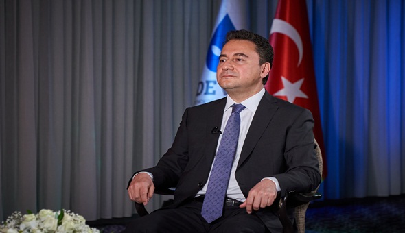 Dinimizin kutsallarını siyasete bulaştırmasın