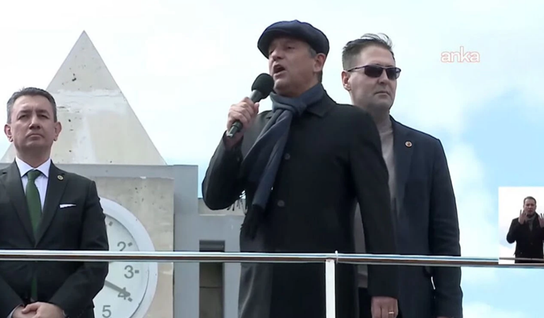 Diplomasız Erdoğan deyince alınıyor, e varsa göster