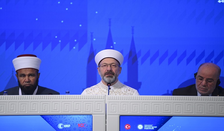 Diyanet lüks otelde İsrail'i kınadı