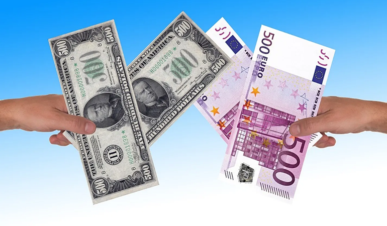Dolar yükselirken euro değer kaybetti