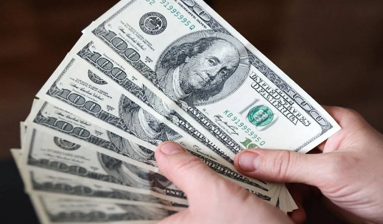 Dolar yüzyılın rekorunu kıracak