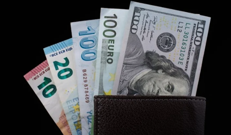 Dolarda artış hızlandı