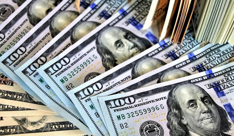 Doları bilerek fahiş fiyata çıkaracaklar