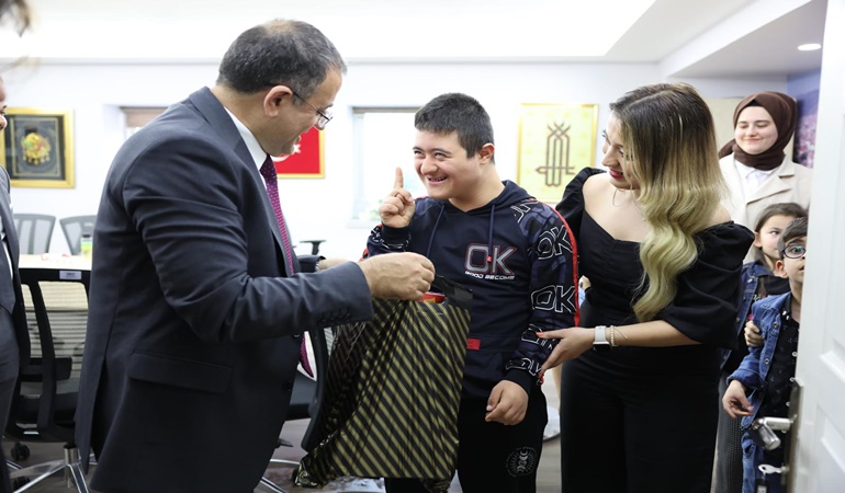 Dost El öğrencilerinden Gökçe’ye en özel ziyaret