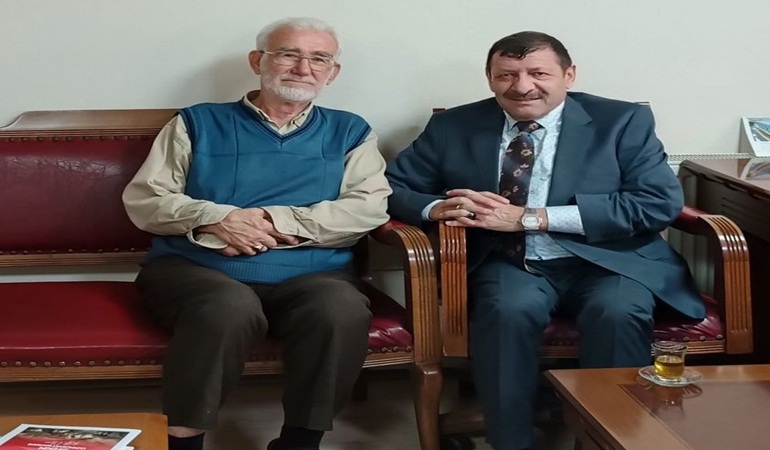 Dünya böyle güzel insanların hatırına dönüyor