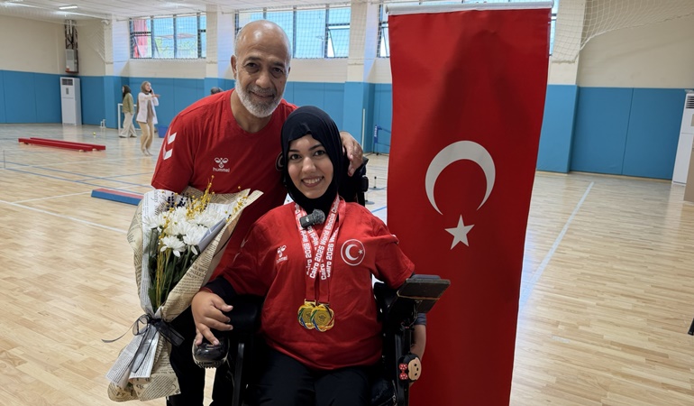Dünya şampiyonu Havva Alyurt’u sevindiren kutlama