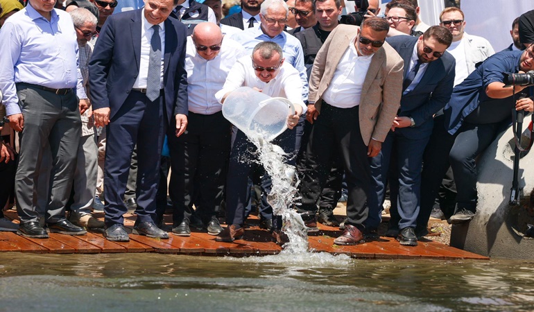 Durmak yok, denizi balıklandırmaya devam!