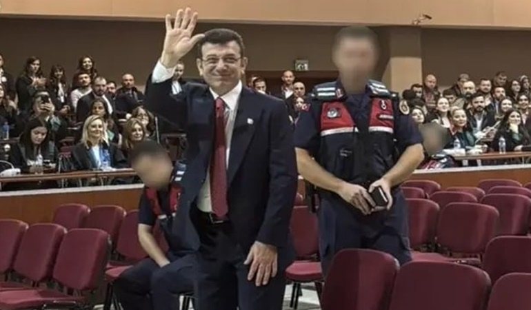 Duruşma salonu İmamoğlu sloganları ile inledi!