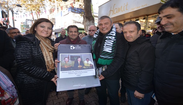 Efsane golcüye anlamlı hediye