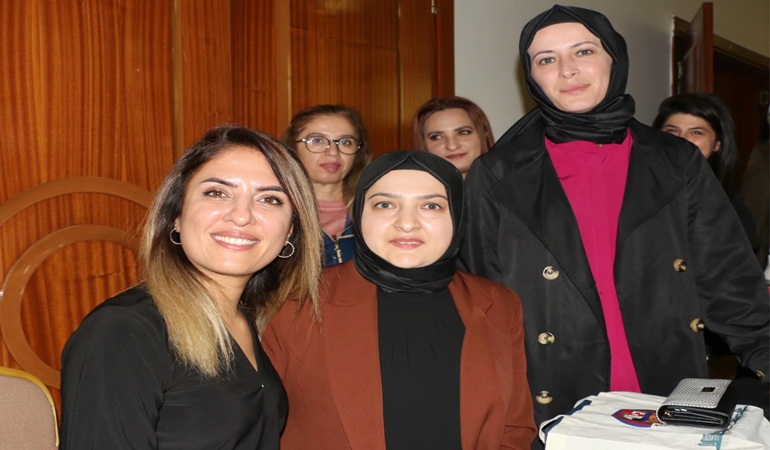 Eğitimci Dilek Cesur Körfezlilerle buluştu