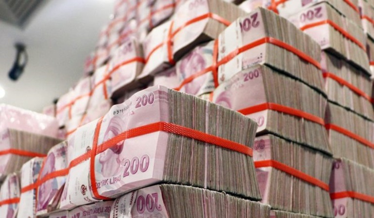 Ekonomi yönetimi kendi hedeflerine inanmıyor mu?