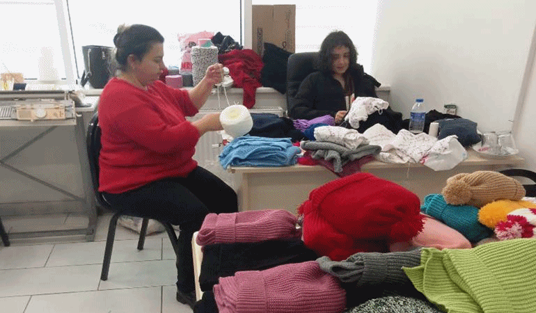 El emeği, göz nuru depremzedeler için