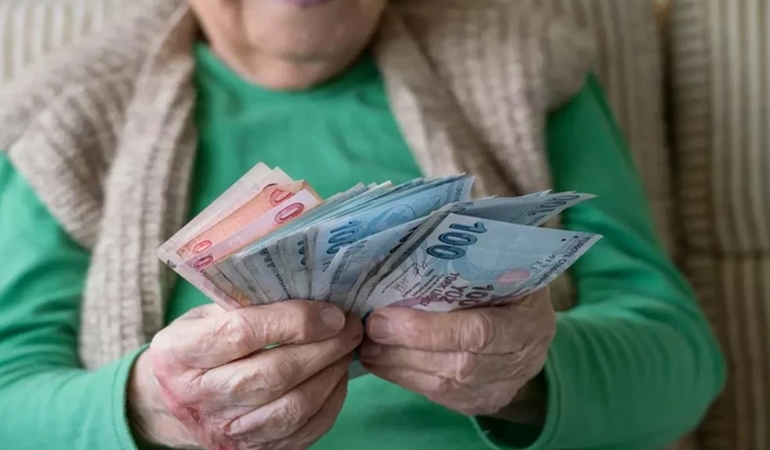 Emekli maaşı ile ilgili yeni tahmin