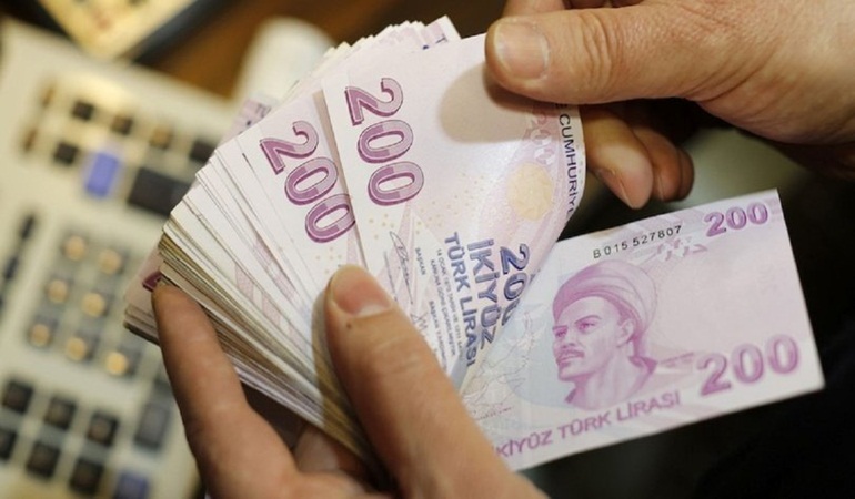 Emekli promosyonunu 8 bin 250 liraya yükseltti