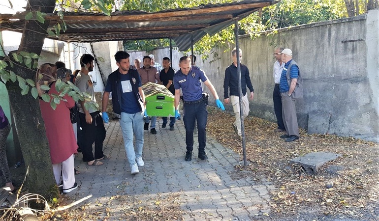 Emekli vatandaş borç listesi bırakarak intihar etti