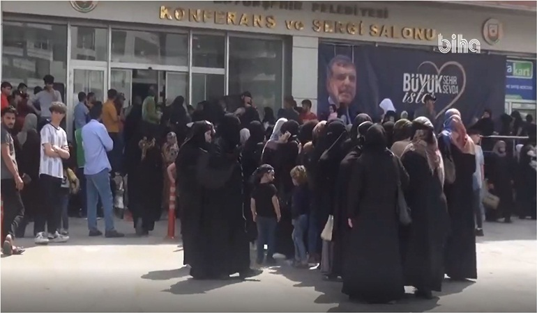 Emeklilere 1.100 TL, Suriyelilere 2 bin TL