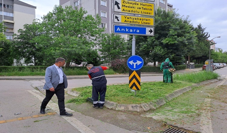 Emirşah Torun: Büyükşehir önce kendi kapısının önünü süpürsün