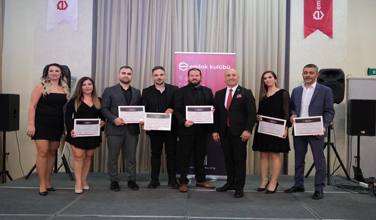 Emlak Kulübü, kuruluşunun 2. yılını coşkuyla kutladı