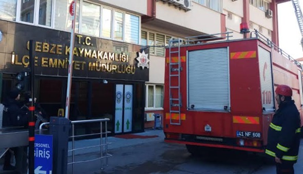 Emniyet Müdürlüğü'nde yangın paniği