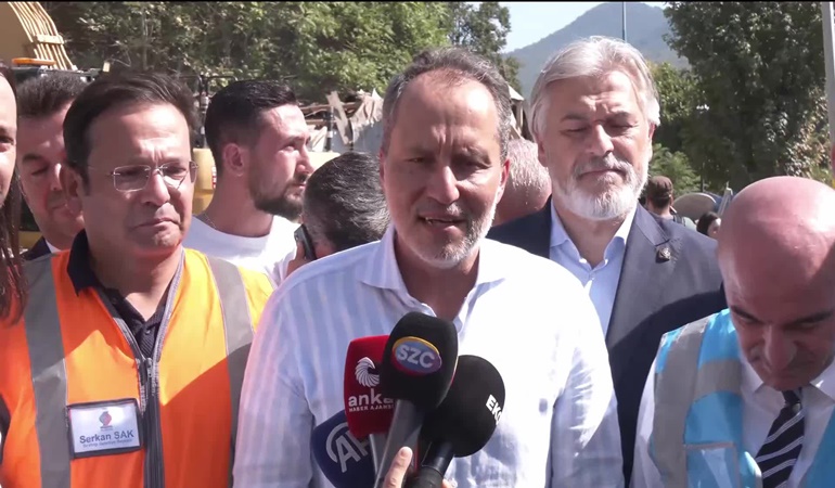 Erbakan deprem üzerinden iktidara yüklendi