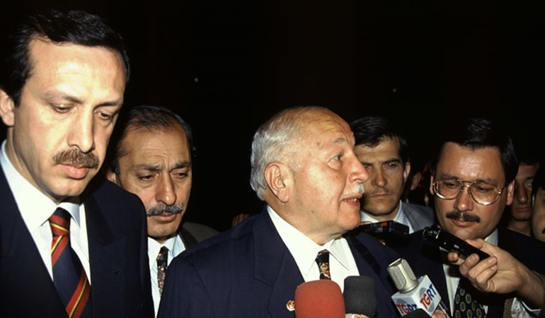 Erbakan'ın evine polis yollandığında ne oldu?