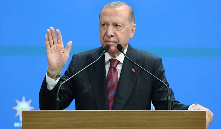 Erdoğan'dan suç işleyip ülke dışına çıkanlarla ilgili açıklama