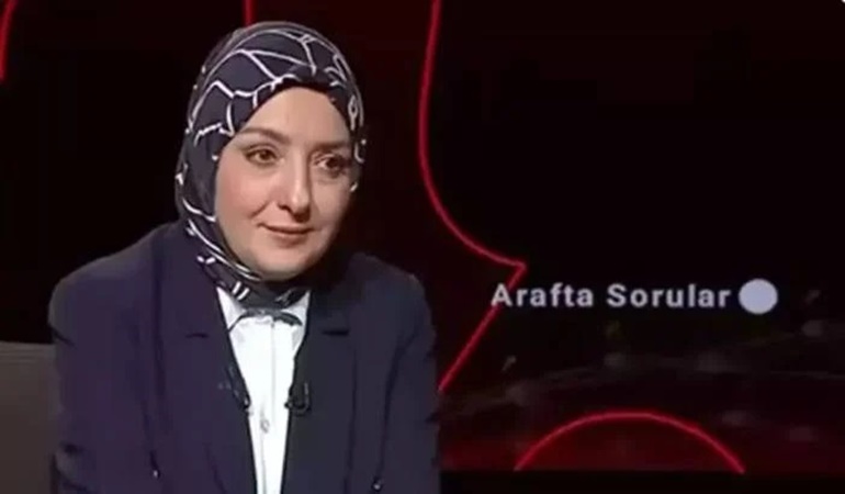 Erdoğan'ın danışmanı vatandaşa sövdü!