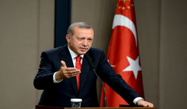Erdoğan’ın işi tweet atmak, miting yapmak değil 