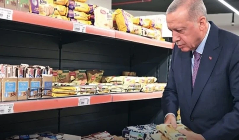 Erdoğan'ın övdüğü marketin 30 şubesi kapandı!