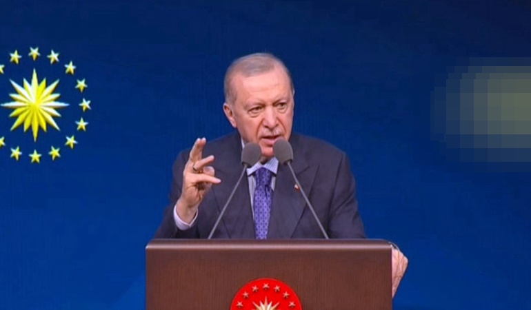 Erdoğan isim vermeden İmamoğlu'nu hedef aldı!